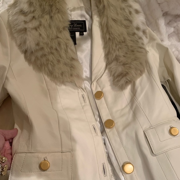 Terry Lewis XS Blazer length & Style Cream Gorgeous Leather Blazer faux fur 🤗 - Picture 1 of 4